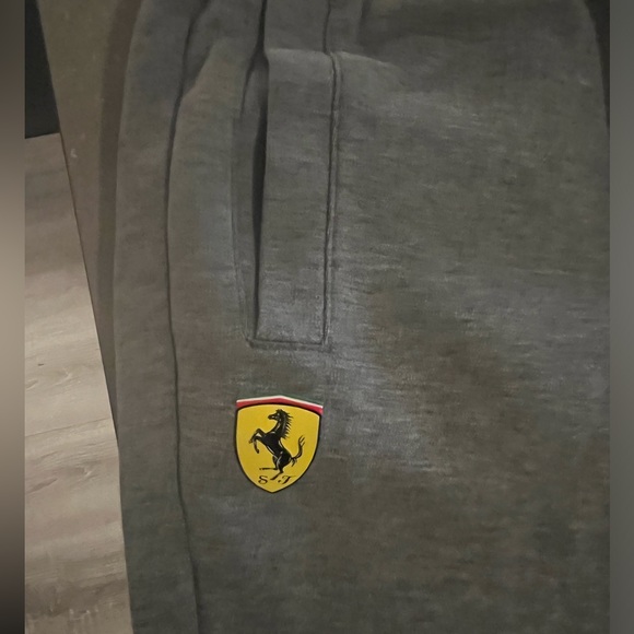 Puma joggers - Picture 2 of 4